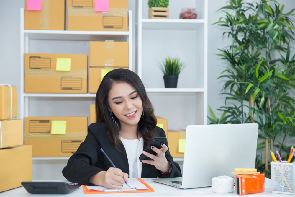 Amazon User working at office